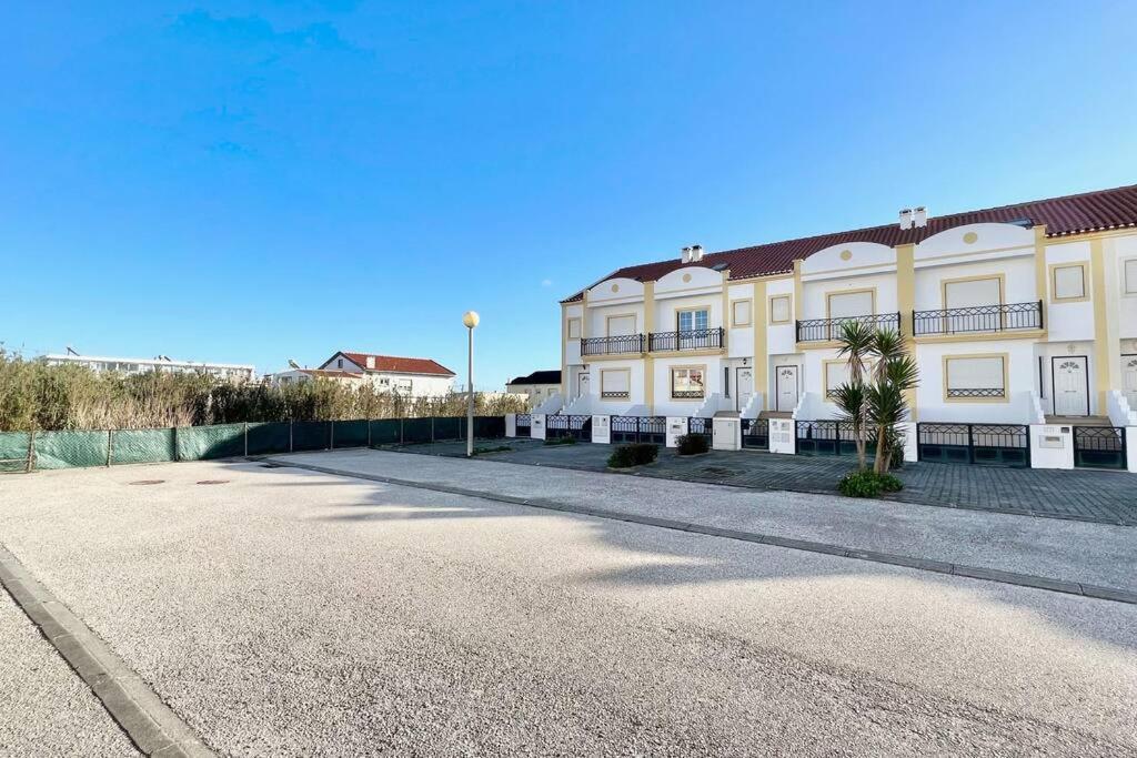 New! - The Surfer Pilot - Baleal 8Pax Villa Ferrel  Exterior photo